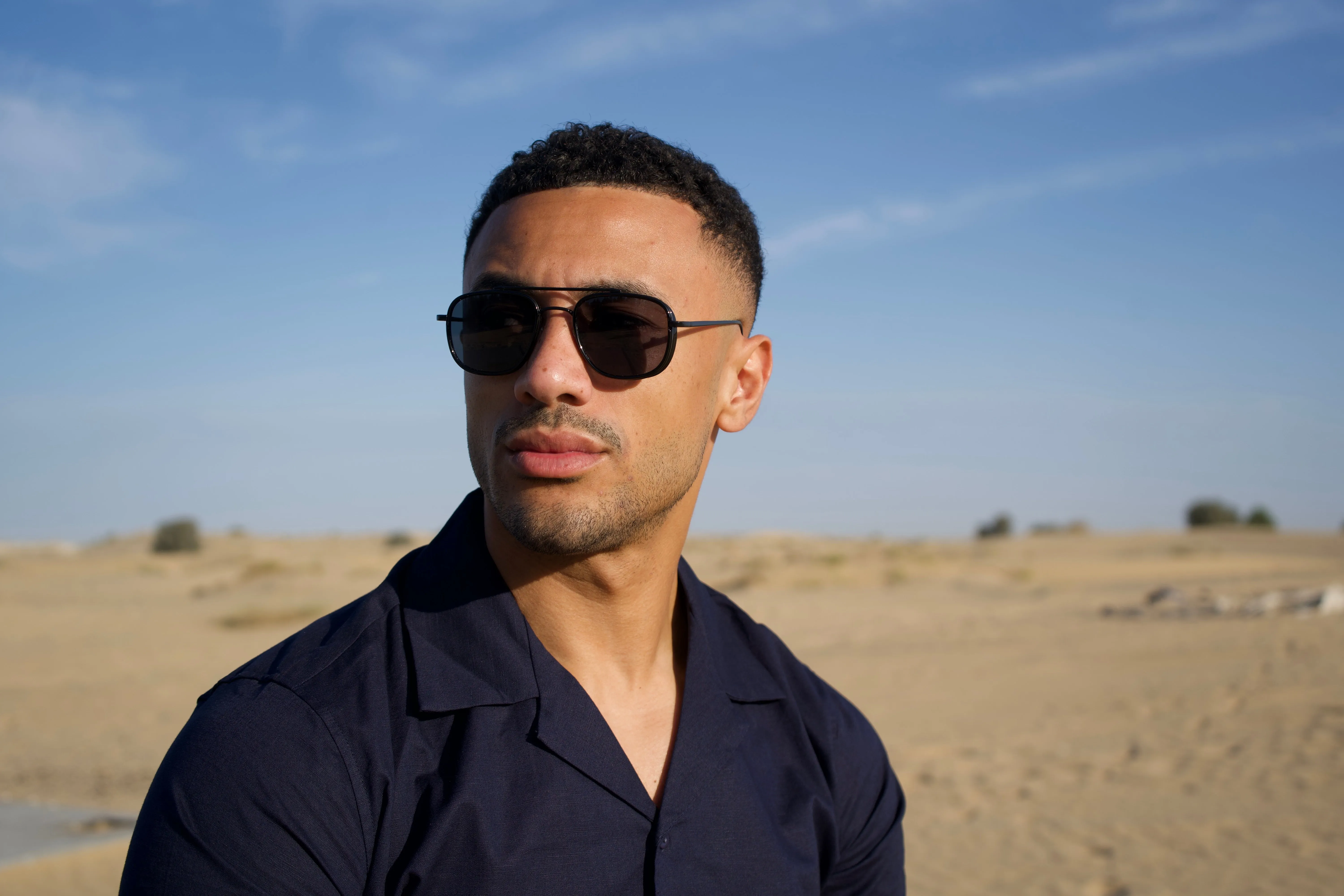 Capo Bold Aviator Sunglasses - Black