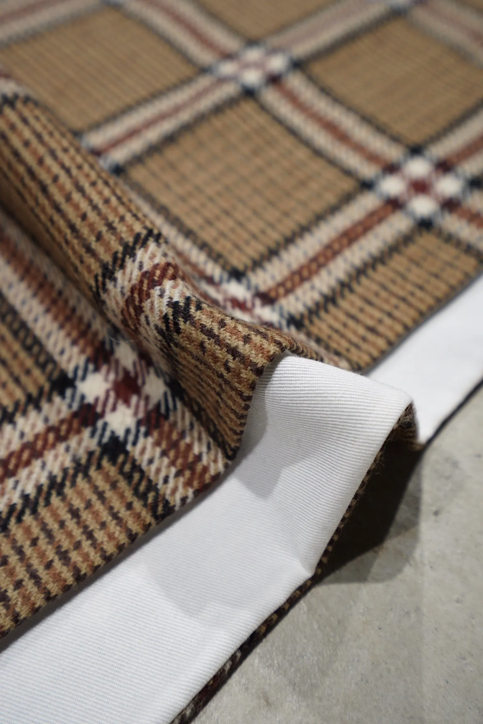 CHECKED SCARF (BROWN)