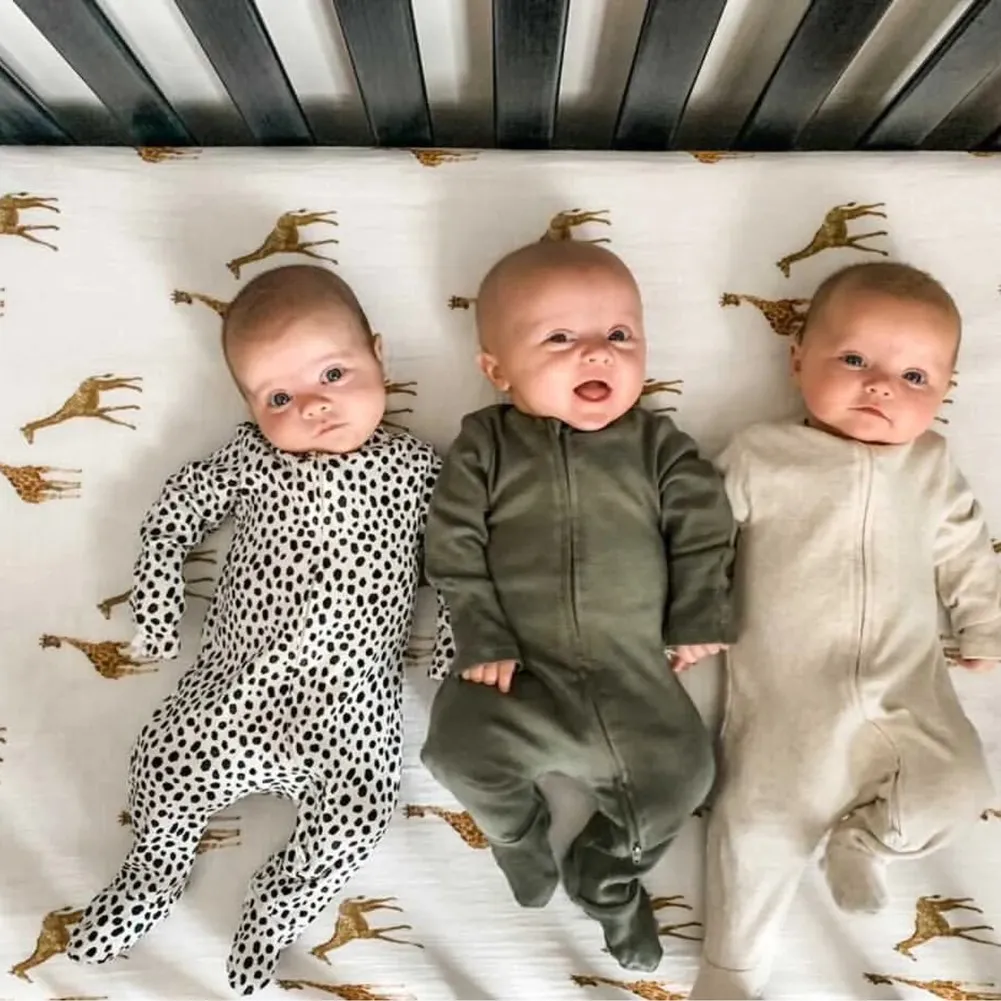 Lil North Bamboo and Cotton Blend Muslin Crib Sheet - Giraffe